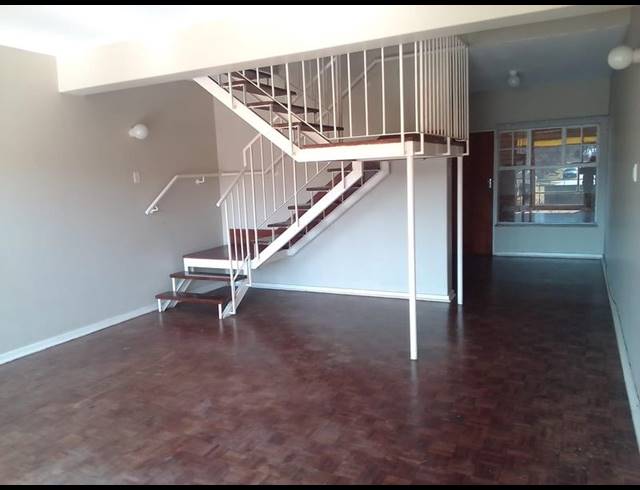 2 BEDROOM PROPERTY TO RENT IN FLORIDA